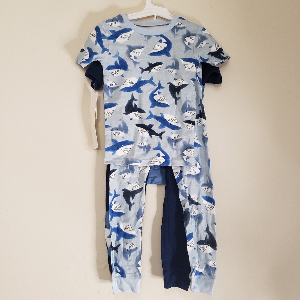 Carter's 2 sets 5T Boy's Pajamas - Picture 2 of 6